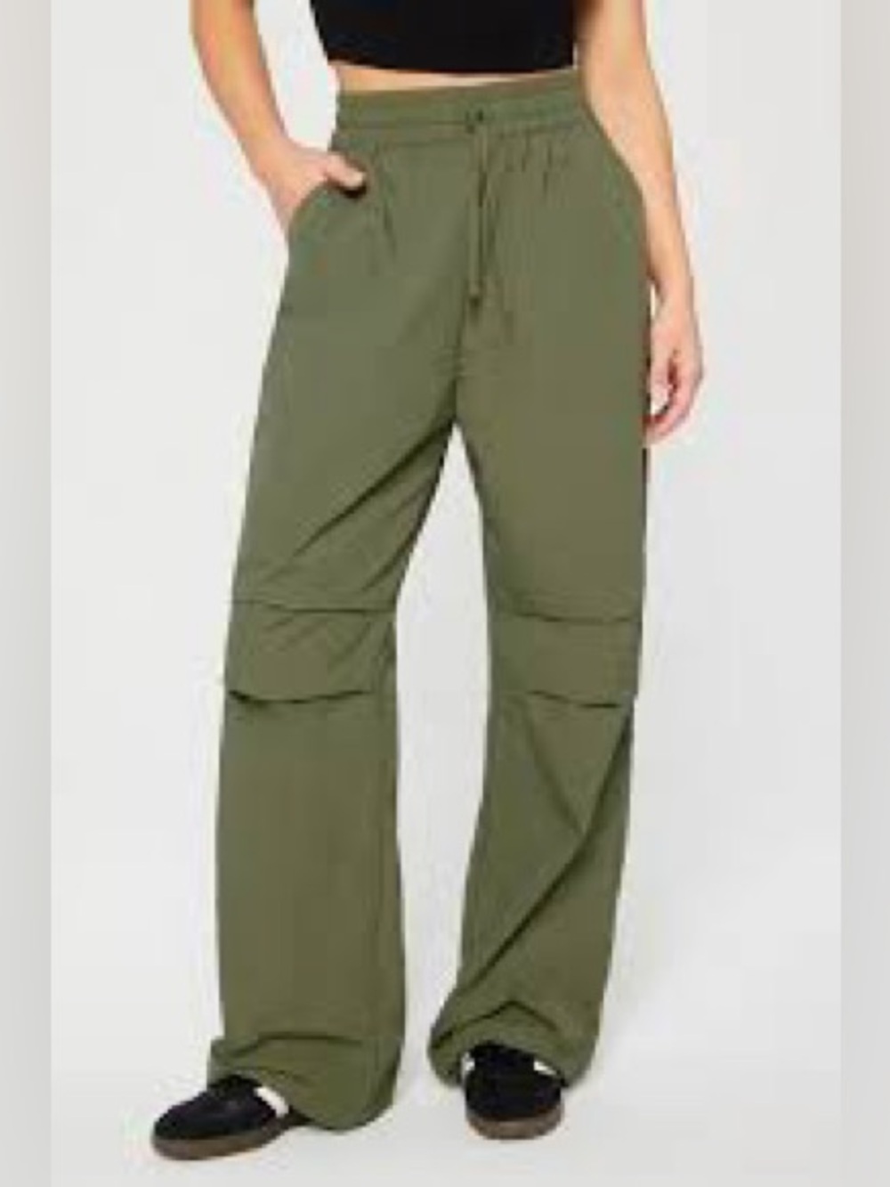 Fabletics “Woven Crinkle Pants” Utility Green